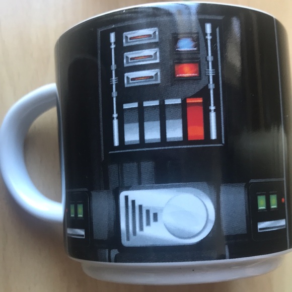 Rare Yoda and Darth Vader Lucasfilm Cups - Picture 4 of 6